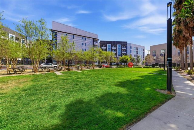 370 Riesling Avenue 20, Milpitas, CA 95035