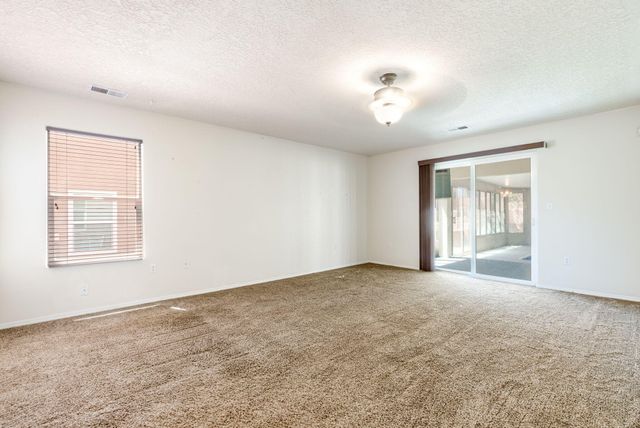 941 Carrizo Street NW, Los Lunas, NM 87031