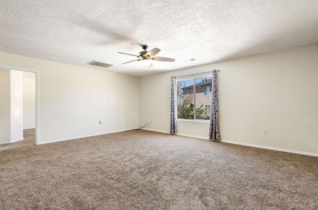 941 Carrizo Street NW, Los Lunas, NM 87031