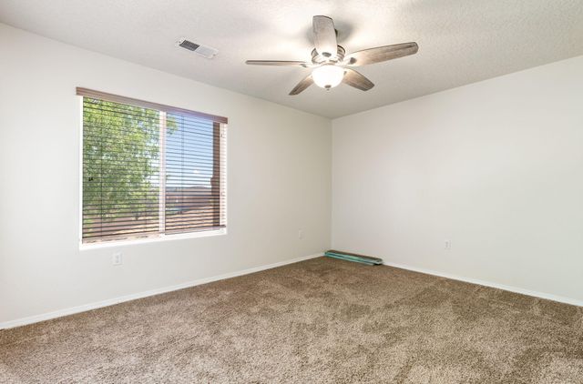 941 Carrizo Street NW, Los Lunas, NM 87031