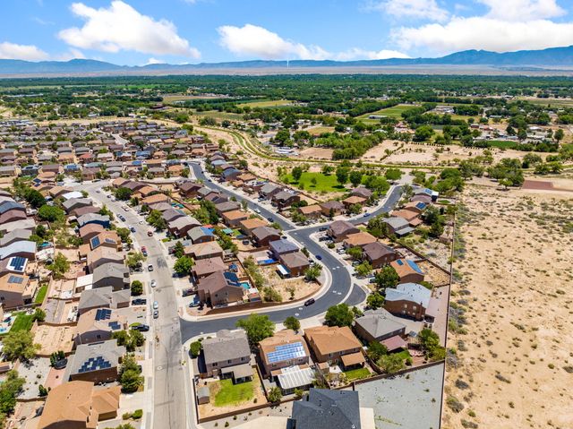 941 Carrizo Street NW, Los Lunas, NM 87031