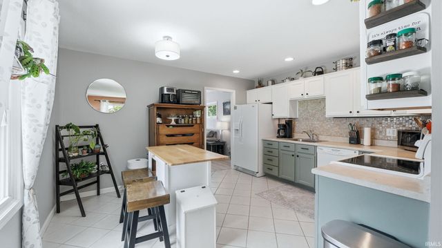 4926 Stony Run Court, Fort Wayne, IN 46825