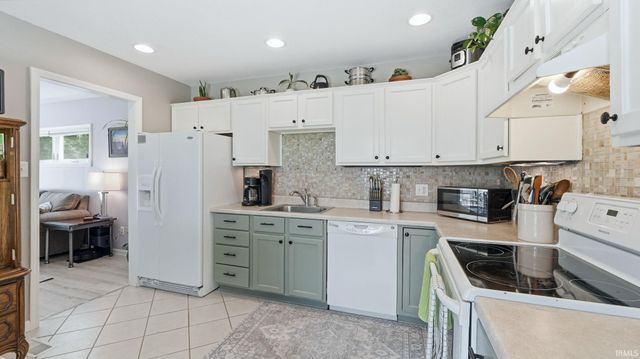 4926 Stony Run Court, Fort Wayne, IN 46825