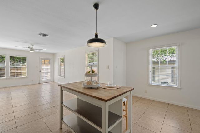 5010 W Frances PL, Austin, TX 78731
