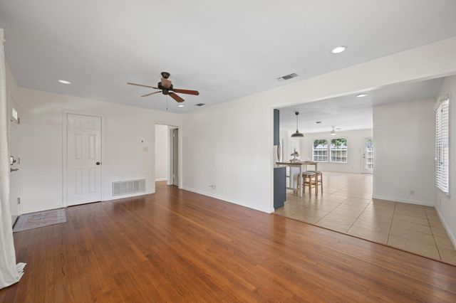 5010 W Frances PL, Austin, TX 78731