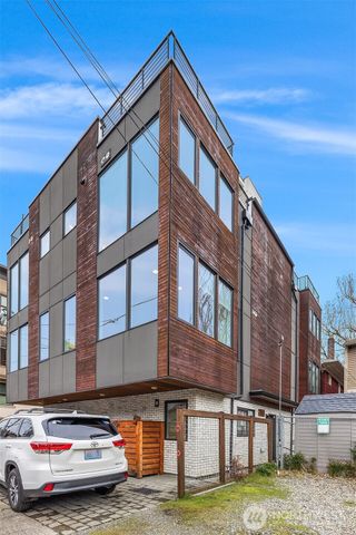 119 A 18th Avenue E, Seattle, WA 98122