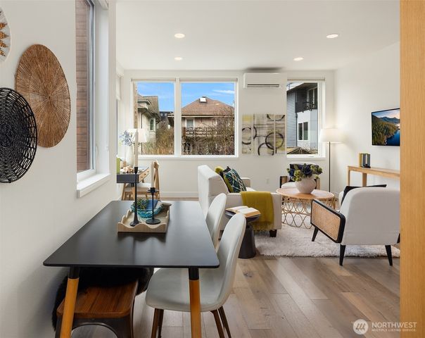 119 A 18th Avenue E, Seattle, WA 98122