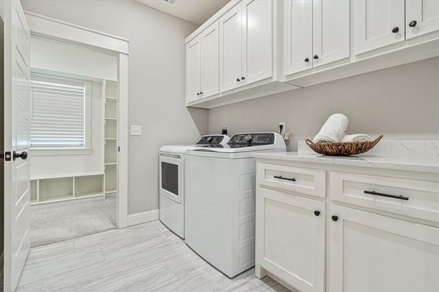 12 Ruthwell Drive, Bella Vista, AR 72715