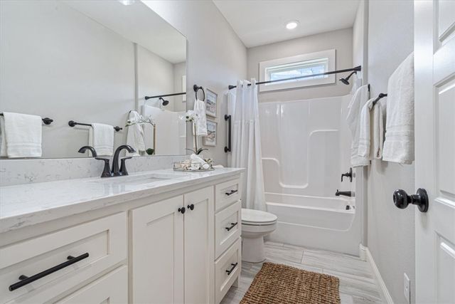 12 Ruthwell Drive, Bella Vista, AR 72715