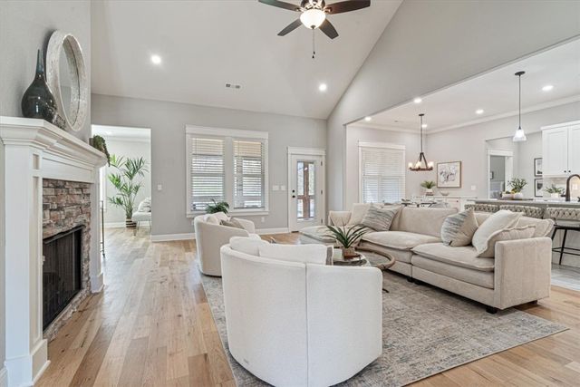 12 Ruthwell Drive, Bella Vista, AR 72715