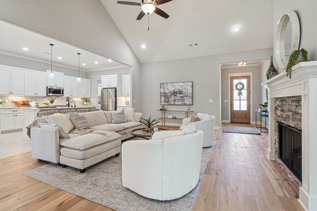 12 Ruthwell Drive, Bella Vista, AR 72715