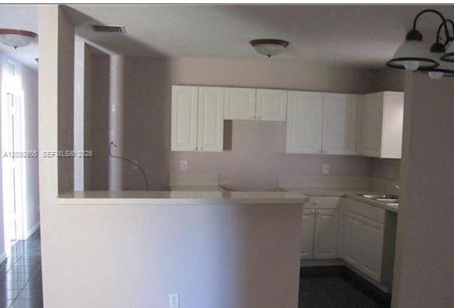 1050 NW 4th Street, Boynton Beach, FL 33435