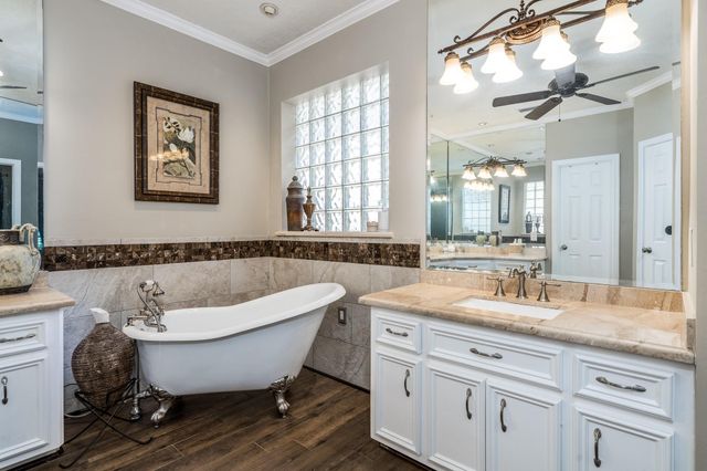 14418 Reissen Lane, Houston, TX 77069