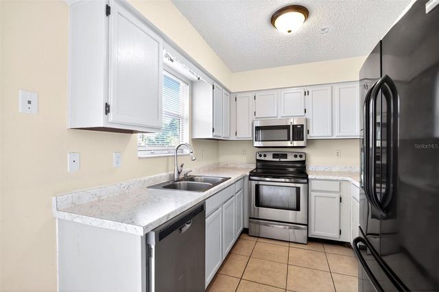 8800 SE 89TH PLACE, Ocala, FL 34472