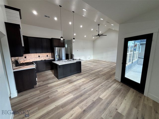 928 Sagebrush Lane, Deer Lodge, MT 59722