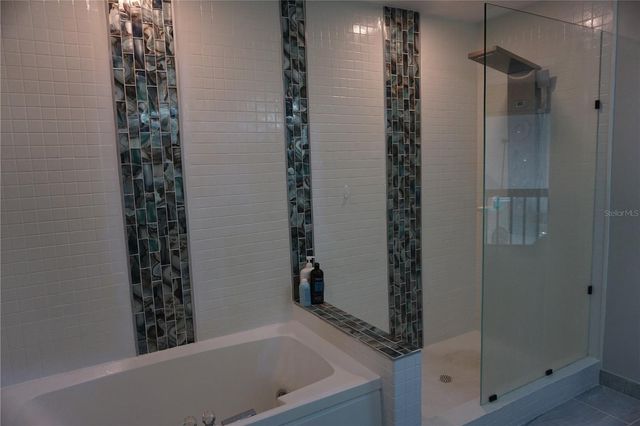 534 PINELLAS BAYWAY S 204, Tierra Verde, FL 33715