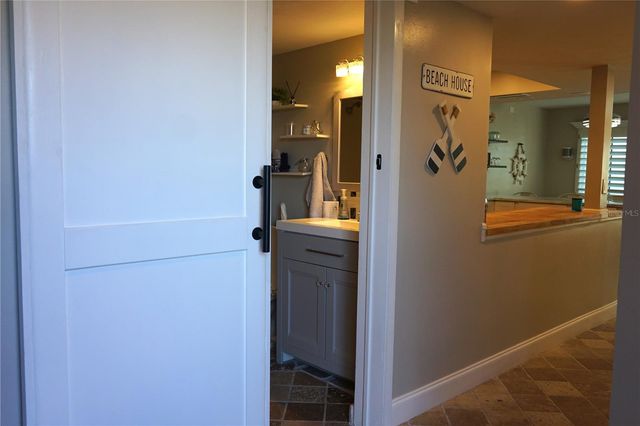 534 PINELLAS BAYWAY S 204, Tierra Verde, FL 33715