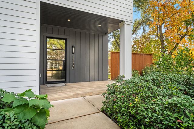 1136 Woodland Street, Houston, TX 77009