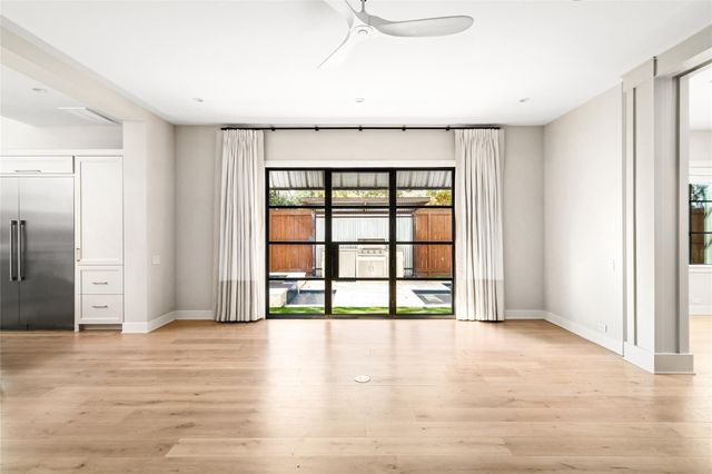 1136 Woodland Street, Houston, TX 77009