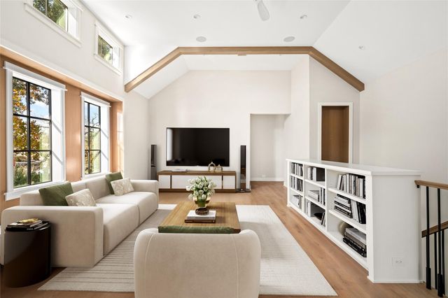 1136 Woodland Street, Houston, TX 77009