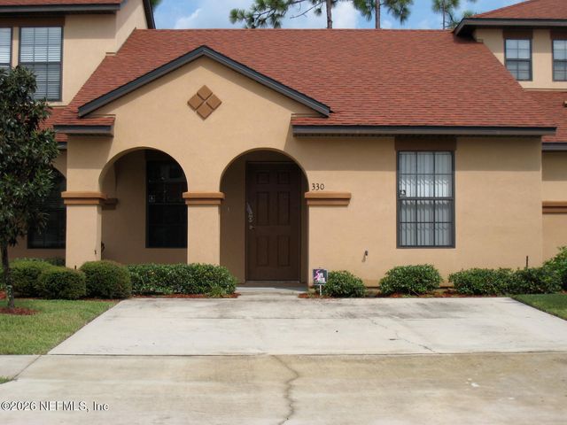 330 REDWOOD Lane, St. Johns, FL 32259