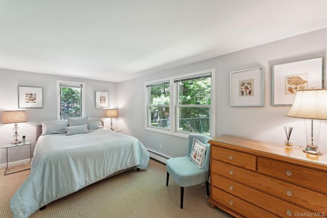 9 White Oak Lane, Westhampton, NY 11977