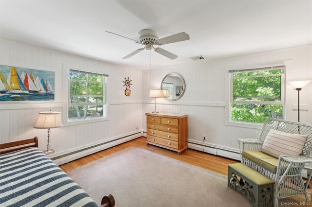 9 White Oak Lane, Westhampton, NY 11977