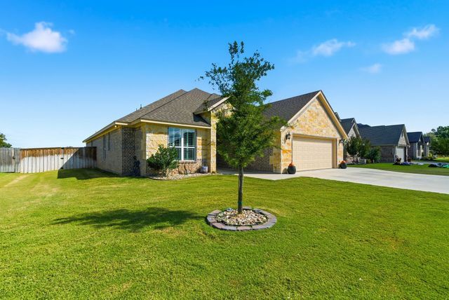 162 Crenshaw Court, Stephenville, TX 76401