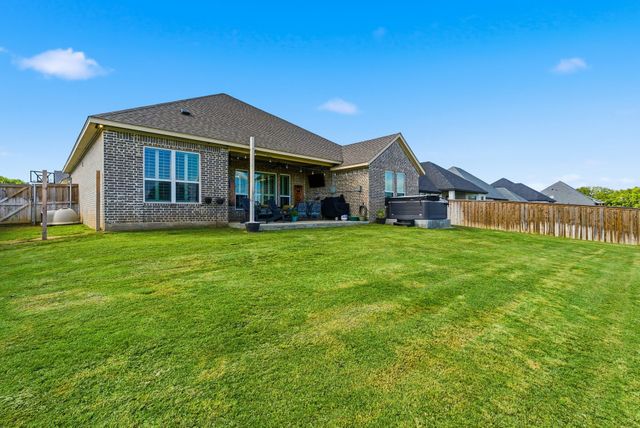 162 Crenshaw Court, Stephenville, TX 76401