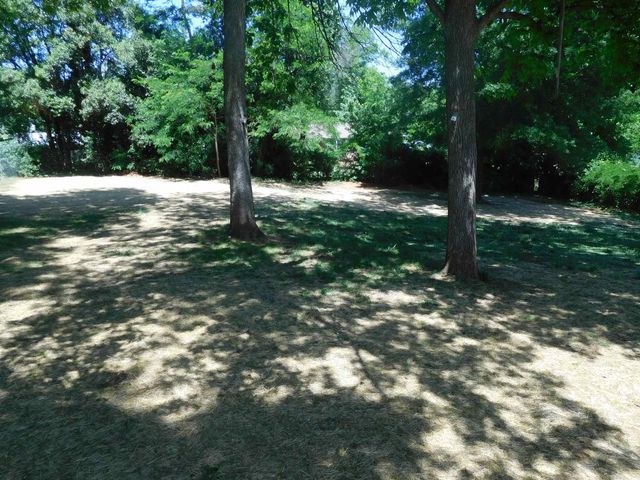 121 Robinhood Drive Drive, Gaffney, SC 29341