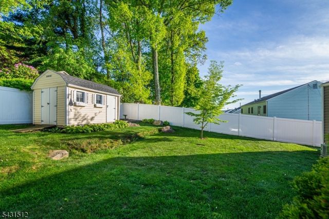 540 Herrick Dr, Rockaway Twp., NJ 07801