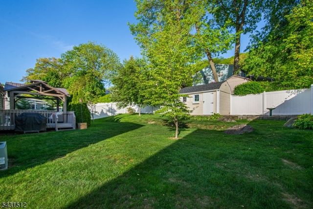 540 Herrick Dr, Rockaway Twp., NJ 07801