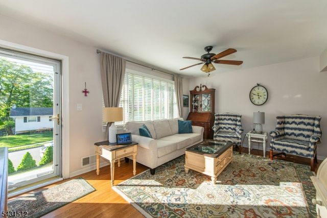 540 Herrick Dr, Rockaway Twp., NJ 07801