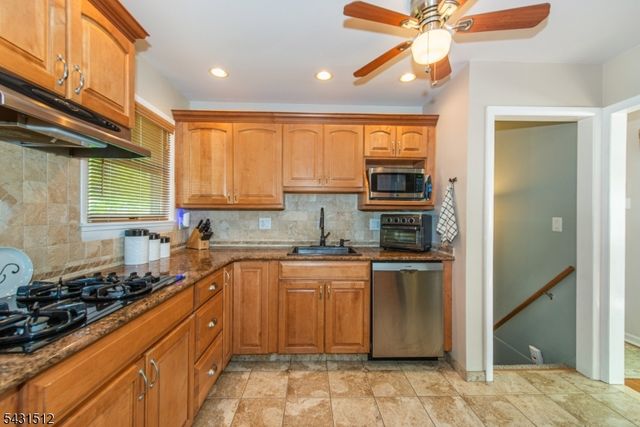 540 Herrick Dr, Rockaway Twp., NJ 07801