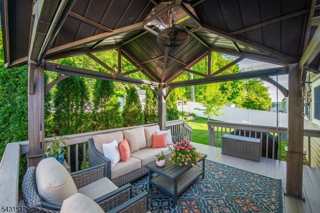 540 Herrick Dr, Rockaway Twp., NJ 07801