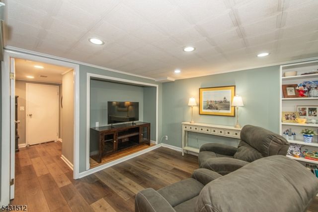 540 Herrick Dr, Rockaway Twp., NJ 07801