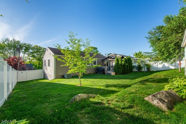 540 Herrick Dr, Rockaway Twp., NJ 07801