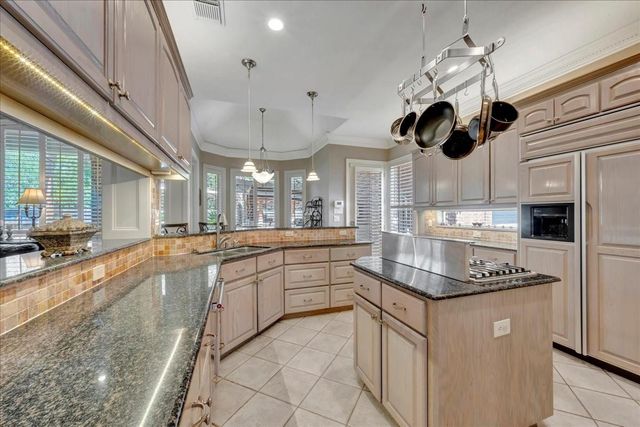 15103 Coral Oak Court, Houston, TX 77059