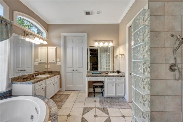 15103 Coral Oak Court, Houston, TX 77059