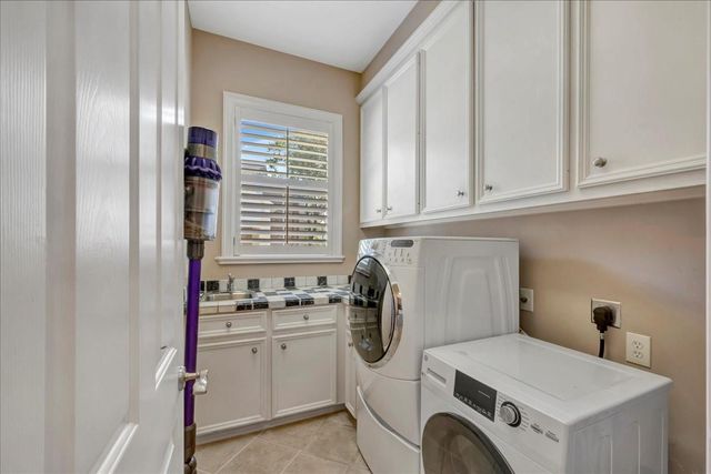 15103 Coral Oak Court, Houston, TX 77059