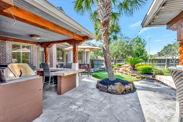 15103 Coral Oak Court, Houston, TX 77059