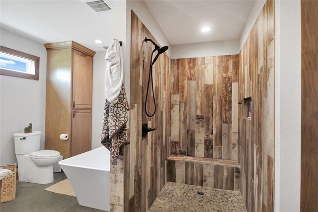 9102 County Road 3816, Athens, TX 75752