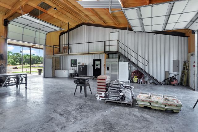 9102 County Road 3816, Athens, TX 75752