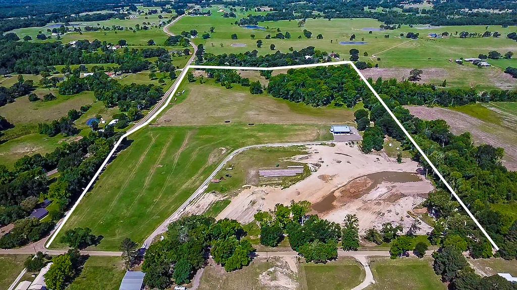 9102 County Road 3816, Athens, TX 75752
