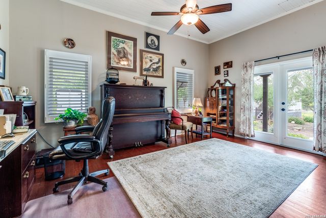 827 Schumanns Beach, New Braunfels, TX 78130