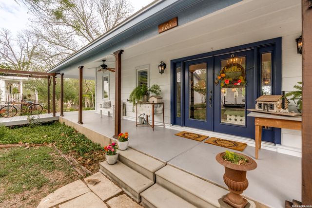 827 Schumanns Beach, New Braunfels, TX 78130