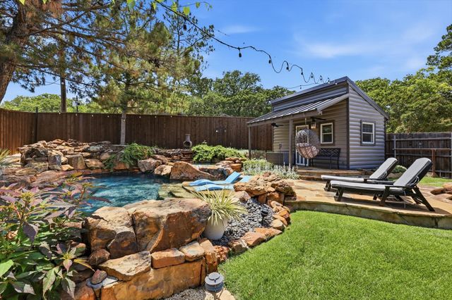 2128 Emerson Lane, Denton, TX 76209