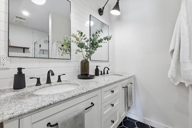 2128 Emerson Lane, Denton, TX 76209