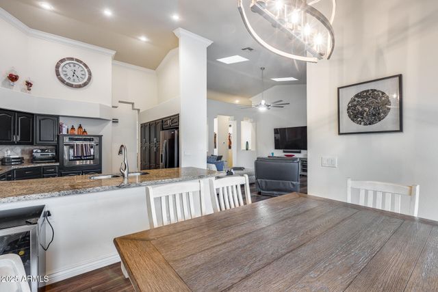 4637 W MISTY WILLOW Lane, Glendale, AZ 85310