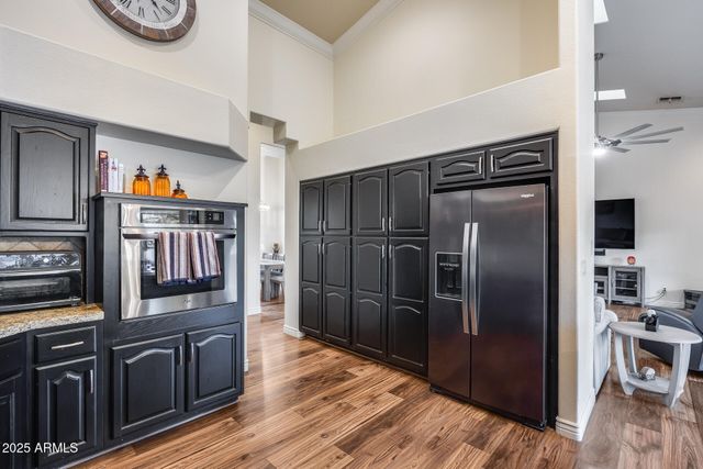 4637 W MISTY WILLOW Lane, Glendale, AZ 85310